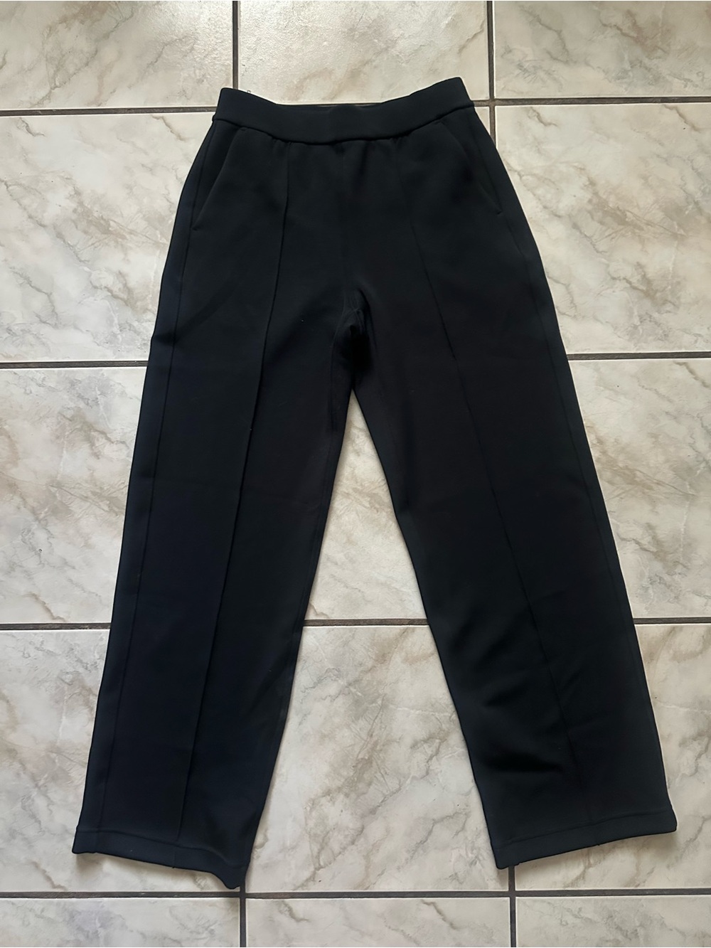 CRZ Yoga SoftAura Pintuck Straight Leg Sweatpant 30" Black (XS)